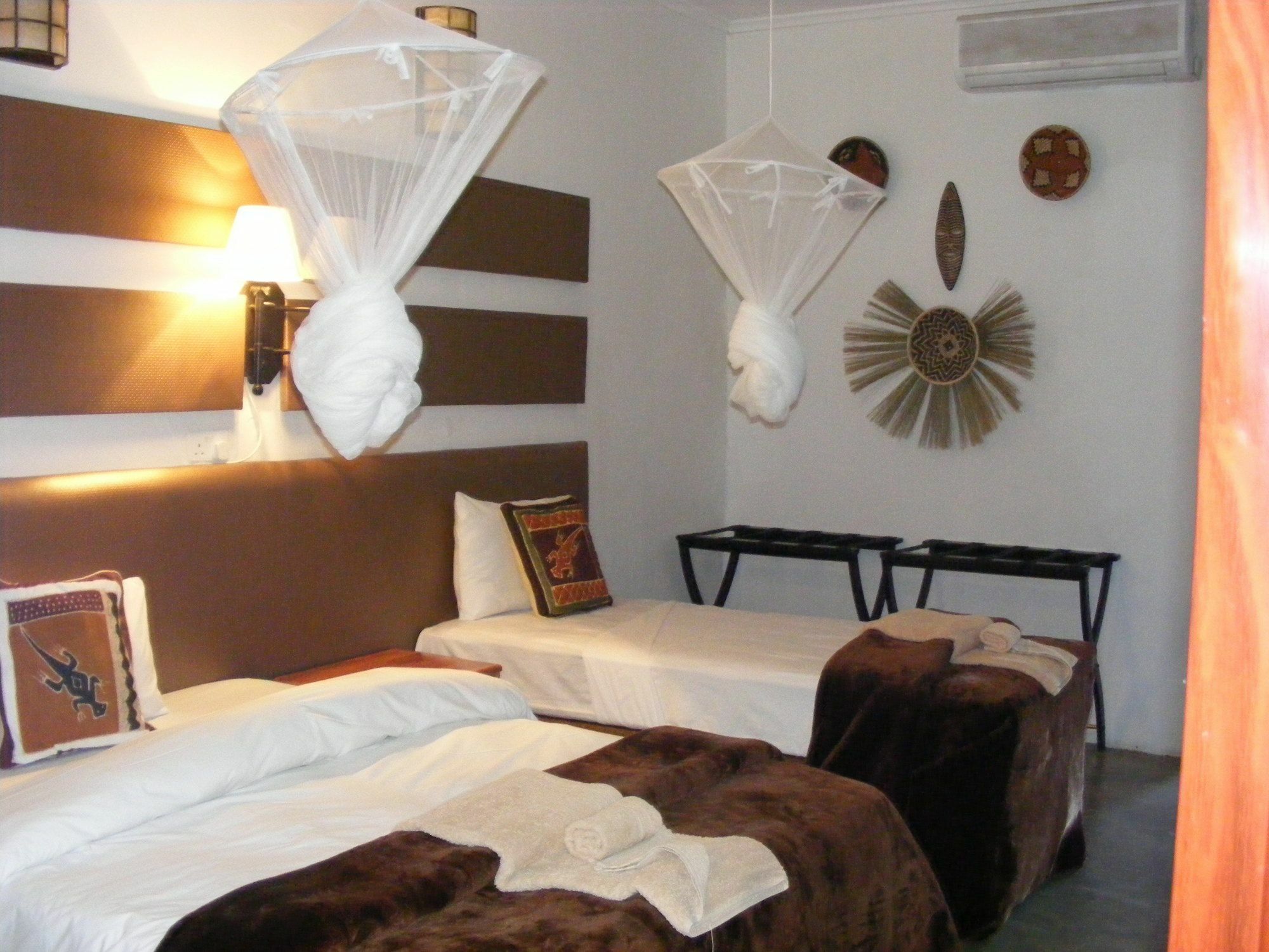 Ngoma Zanga Lodge Ливингстон Экстерьер фото